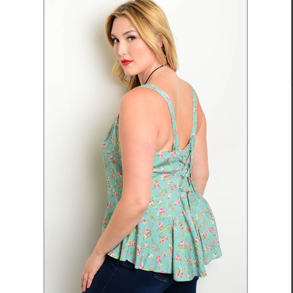 💚plus size - Sexy Green Floral Top 💚 - Picture 2 of 2